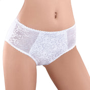 Figi bawełniane w eleganckiej koronce Nr 195